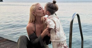 Ιωάννα Τούνη: Τρυφερές στιγμές με τον γιο της Πάρη