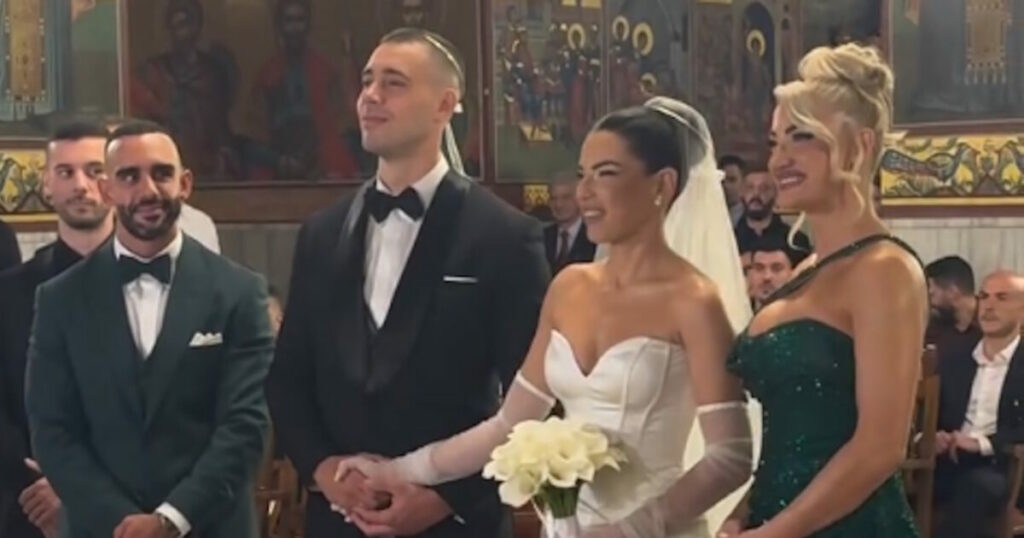 Η Ιωάννα Τούνη κουμπάρα στον γάμο της Στέλλας Πάσσαρη