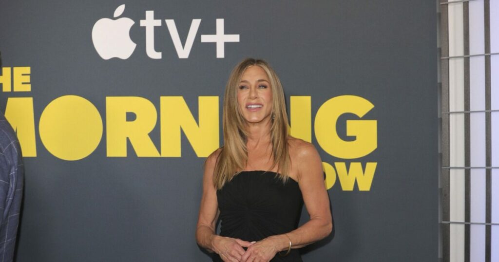 Η Τζένιφερ Άνιστον αποκαλύπτει τον σύντροφό της στο Elle: «Πολύ ιδιαίτερος»