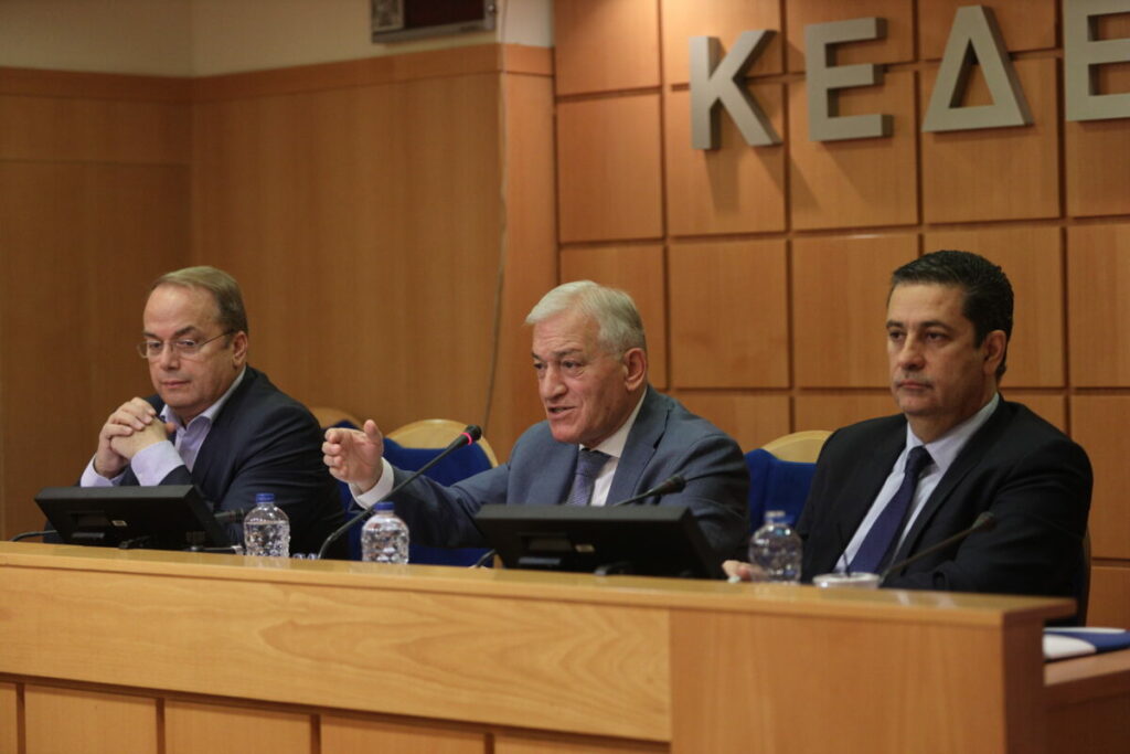 ΚΕΔΕ: Ανάκληση απόφασης για χρηματοδότηση μικρών Δήμων