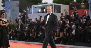 Κέβιν Σπέισι: Άστεγος επτά χρόνια μετά το σκάνδαλο