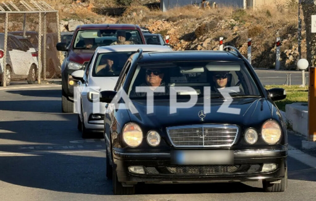 Στο Ηράκλειο η σορός του 19χρονου Ραφαήλ – Τυλιγμένο με την ελληνική σημαία