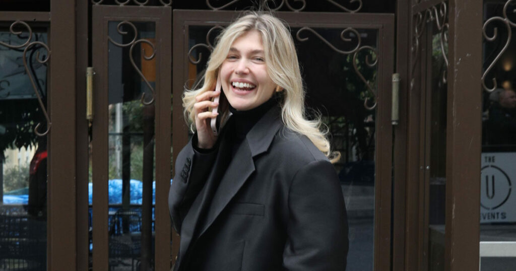 Η Κλέλια Ανδριολάτου παρακολούθησε Ολυμπιακός - Αϊντχόφεν με τη μητέρα της