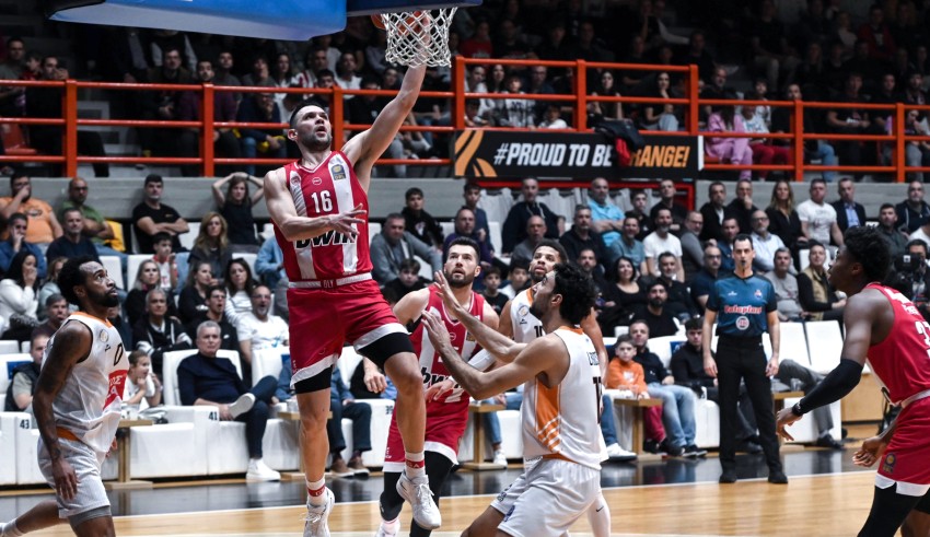 Ολυμπιακός: Εύκολη νίκη 88-64 επί του Προμηθέα Πάτρας