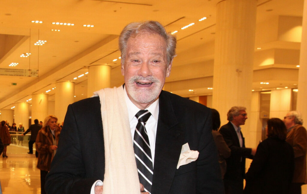 Έφυγε από τη ζωή ο Ντίμης Κρίτσας, ο εμβληματικός σχεδιαστής μόδας