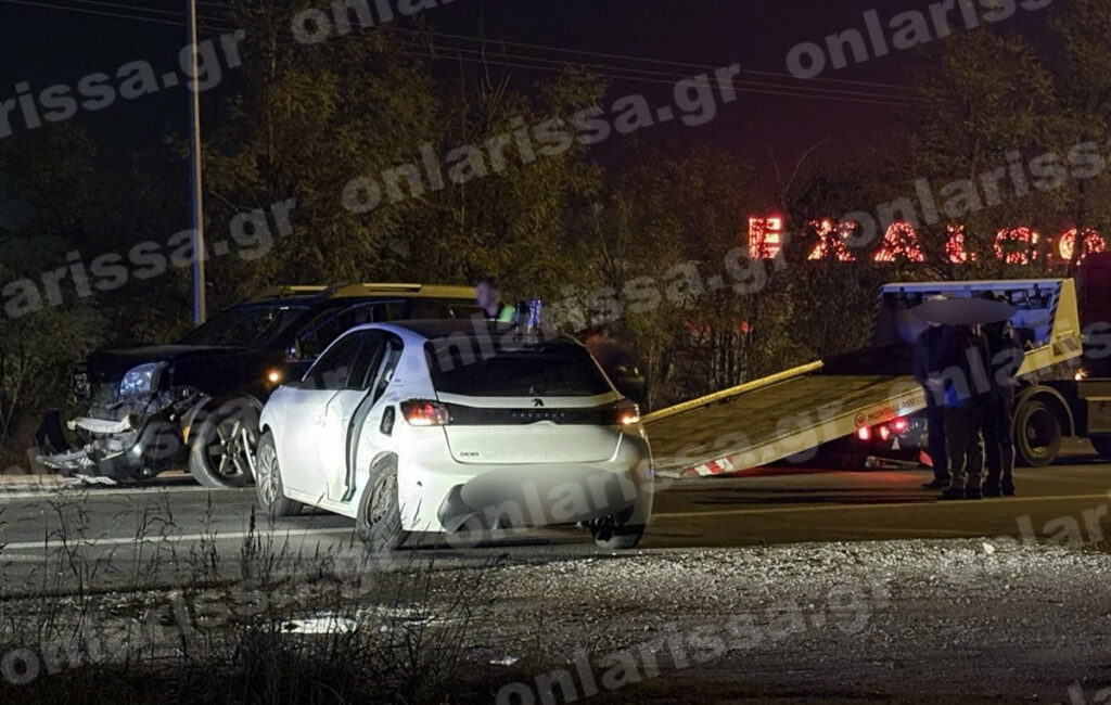 Σφοδρό τροχαίο στη Λάρισα – Τέσσερις τραυματίες, δύο σε σοβαρή κατάσταση