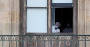 Κλοπή στο Λούβρο: Μακρόν για την ανάκτηση των κοσμημάτων και την ασφάλεια