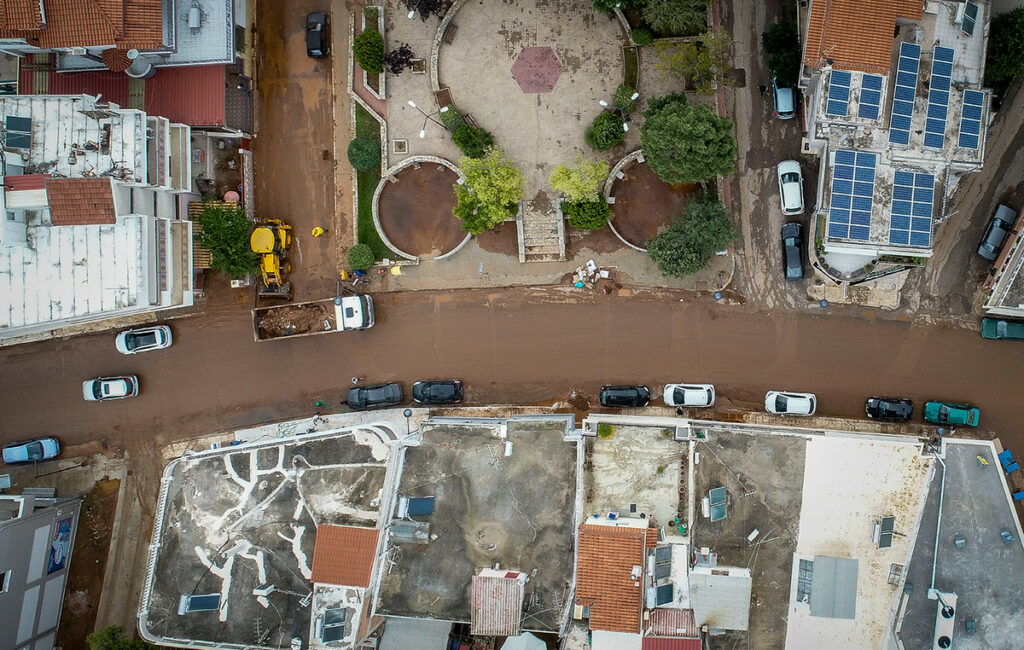 Σαν σήμερα 15 Νοεμβρίου: Η φονική πλημμύρα στη Μάνδρα – 23 νεκροί σε 30 λεπτά