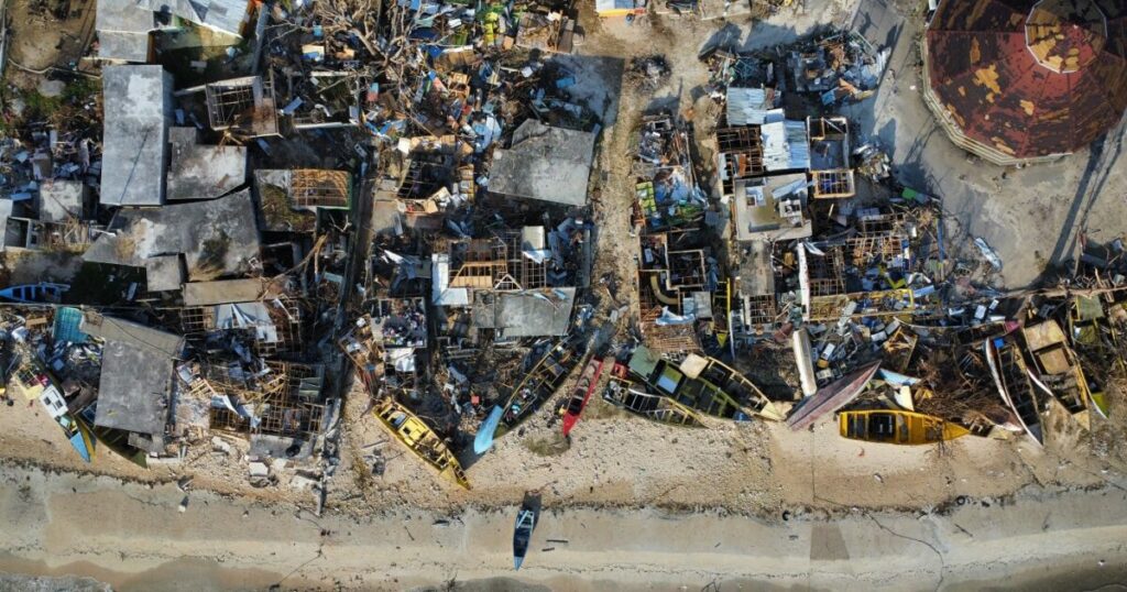 ΟΗΕ: Τεράστιες καταστροφές από τον τυφώνα Μελίσα στη δυτική Τζαμάικα