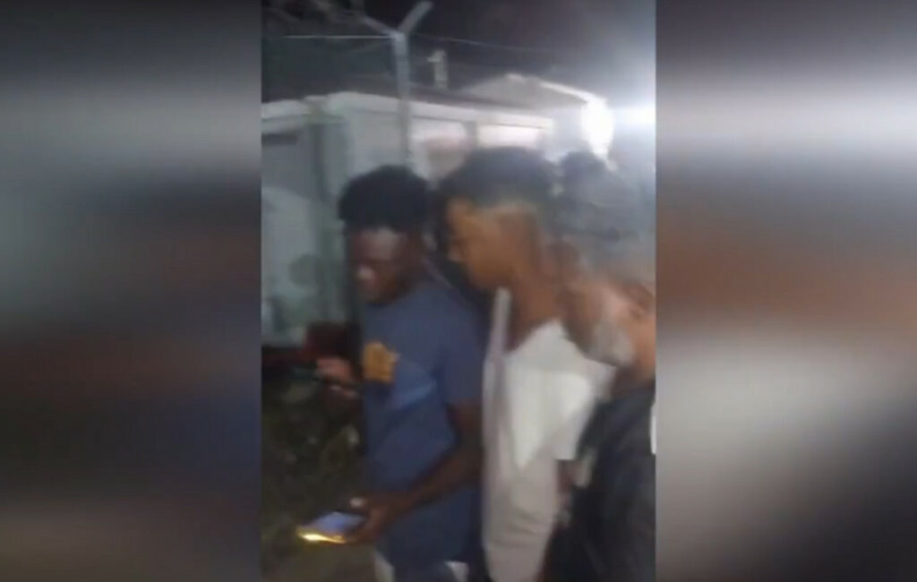 Εξέγερση μεταναστών στις Σέρρες: «Ο αέρας έχει ψείρες»