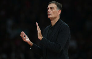 Μπαρτζώκας: Χαρούμενος για την ομαδική εμφάνιση του Ολυμπιακού