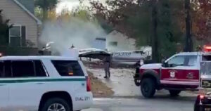 Νέα Υόρκη: Ένας νεκρός από πτώση μικρού αεροπλάνου σε πάρκο