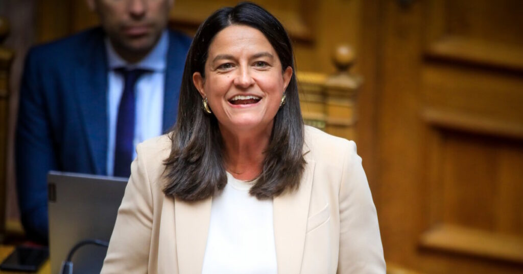 Νίκη Κεραμέως: «Δυσκολεύομαι να αφήσω την πολιτική, αλλά η οικογένεια προτεραιότητα»