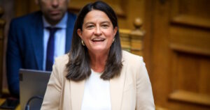 Νίκη Κεραμέως: «Δυσκολεύομαι να αφήσω την πολιτική, αλλά η οικογένεια προτεραιότητα»