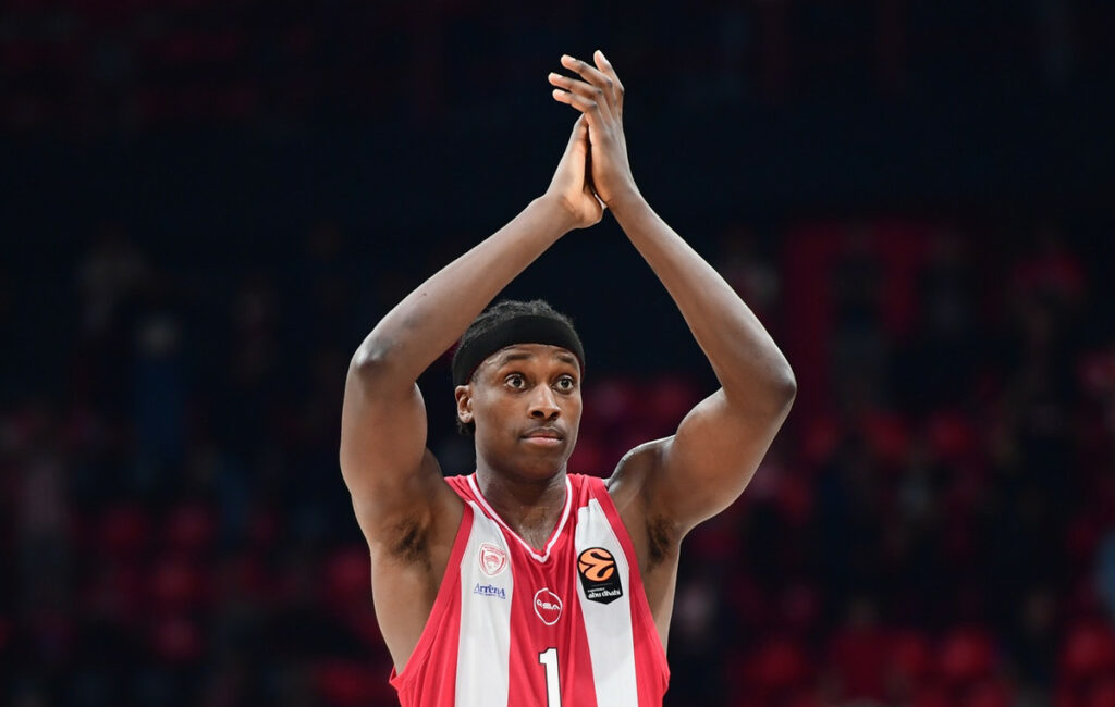 Ο Ολυμπιακός νίκησε την Παρί με 98-86 και συνεχίζει την κούρσα στη Euroleague