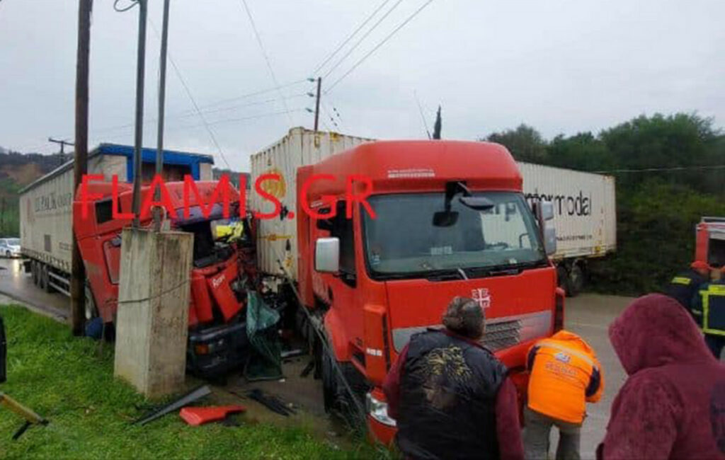 Σοβαρό τροχαίο στην Εθνική Οδό Πατρών – Πύργου: Μετωπική σύγκρουση νταλικών