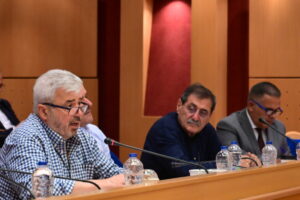 Διαφωνία Πελετίδη για την απόφαση της ΚΕΔΕ κατά μικρών δήμων