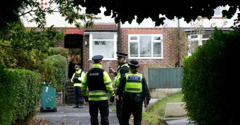 Βρετανία: Ο πατέρας του δολοφόνου τριών παιδιών αποκαλύπτει τις απειλές του γιου του