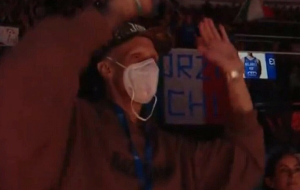 Συγκλονίζει ο Ακίλε Πολονάρα: «Τα πόδια μου έτρεμαν, είναι η δεύτερη μέρα μου χωρίς αναπηρικό καροτσάκι»