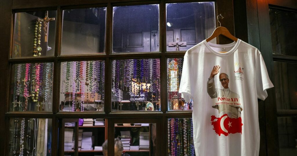 Πάπας Λέων: Ιστορική επίσκεψη στην Τουρκία και συνάντηση με Βαρθολομαίο