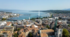 Ελβετία: Απορρίφθηκε η πρόταση φορολόγησης των πλουσίων από τους ψηφοφόρους