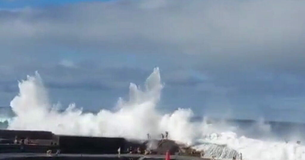 Τενερίφη: Τραγωδία με τρεις νεκρούς από τα επικίνδυνα κύματα