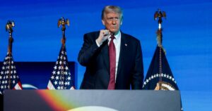 CNN: Η αισιοδοξία Τραμπ για τις διαπραγματεύσεις Ουκρανίας-Ρωσίας