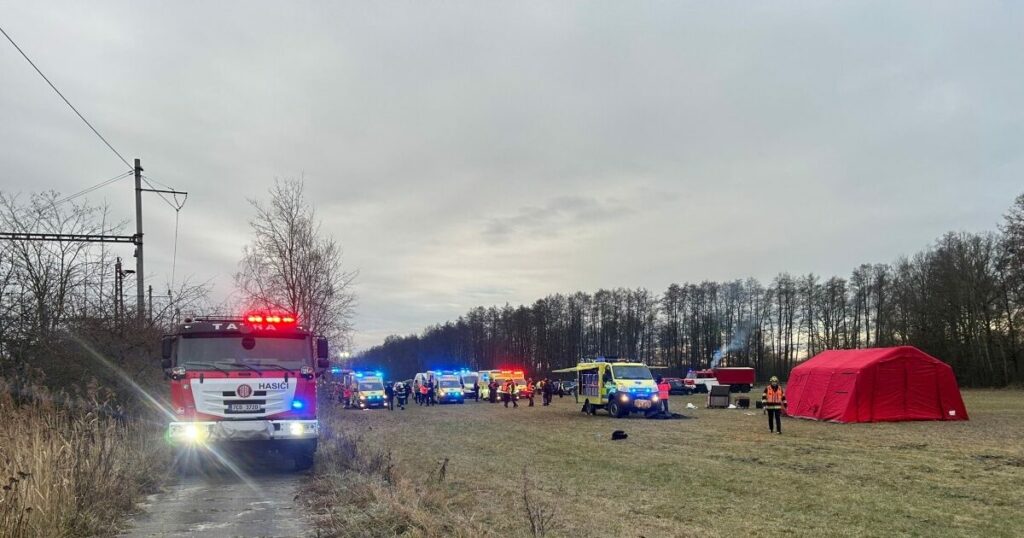 Σύγκρουση τρένων στην Τσεχία - Πάνω από 40 τραυματίες