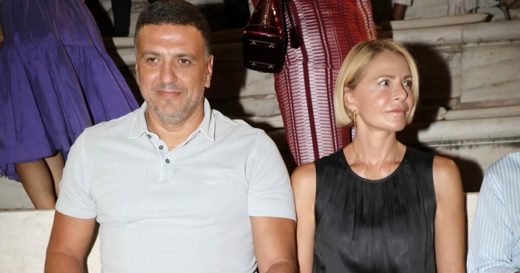 Ο Βασίλης Κικίλιας εύχεται χρόνια πολλά στην Τζένη Μπαλατσινού