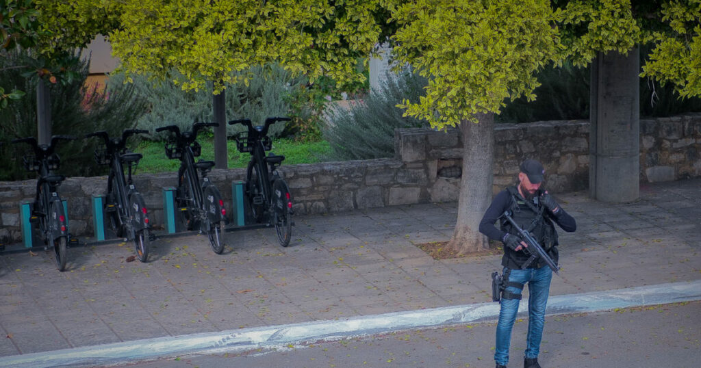 Χρυσοχοΐδης: Αυστηρότερα μέτρα μετά το μακελειό στα Βορίζια