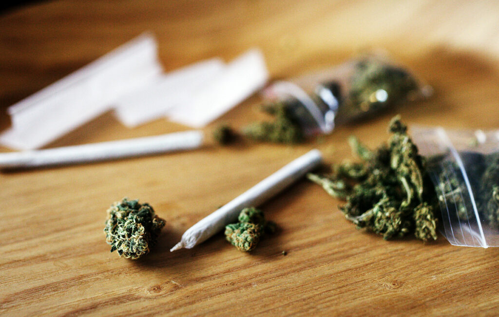 Οι επιπτώσεις της κάνναβης στους νέους – Κίνδυνοι και συνέπειες