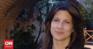 «Καιρός των κρυστάλλων» της Ελένης Στελλάτου – Ένα δυστοπικό παραμύθι