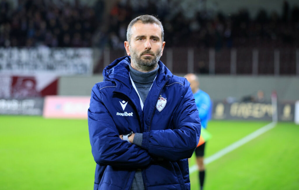 ΑΕΛ: Τέλος συνεργασίας με Μαλεζά, φαβορί ο Παντελίδης