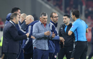 Ολυμπιακός: Διαμαρτυρίες για πέναλτι στον Μπιανκόν