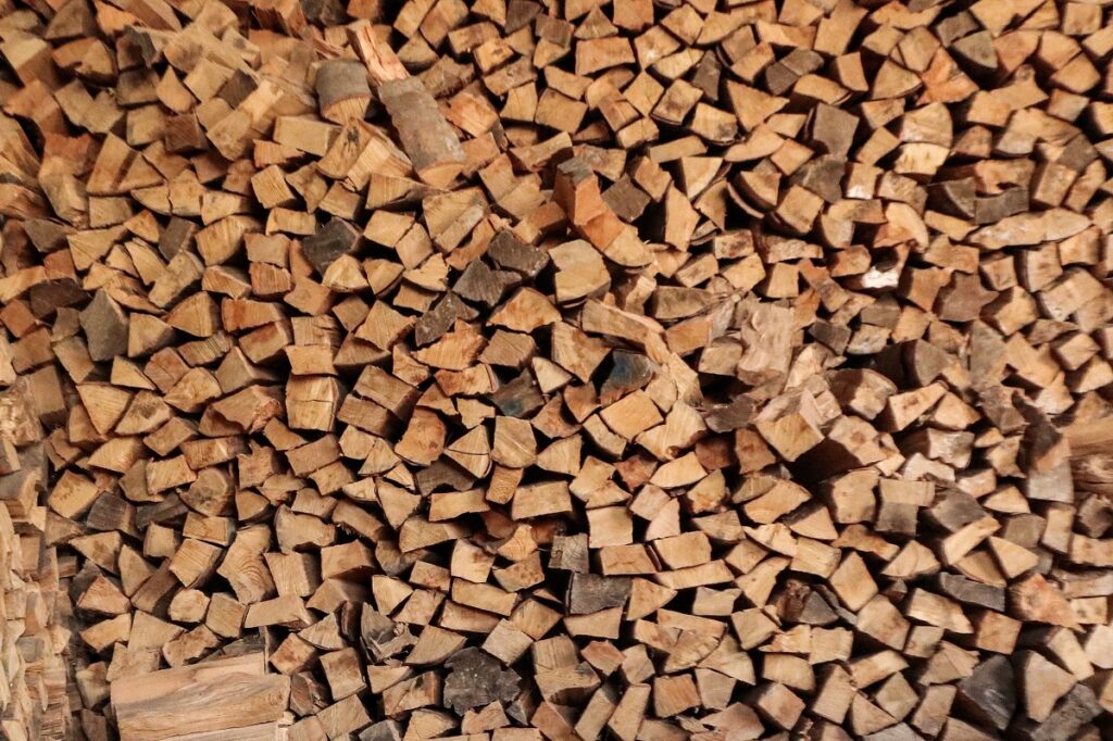 Δωρεάν καυσόξυλα από τον Δήμο Λαυρεωτικής