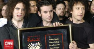 Έφυγε από τη ζωή ο κιθαρίστας των Cure, Πέρι Μπαμόντε