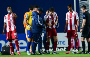 Ανησυχία στον Ολυμπιακό για τον τραυματισμό του Ρέτσου