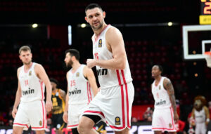 Ασταμάτητος ο Ολυμπιακός με 9/9 στην GBL και 100άρα επί της ΑΕΚ