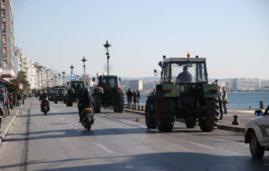 Η πρόσκληση Μητσοτάκη για διάλογο και η απόφαση των αγροτών στη Νίκαια