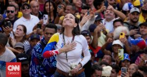 Η Μαρία Κορίνα Ματσάδο επιστρέφει από την κρυψώνα της στη Νορβηγία