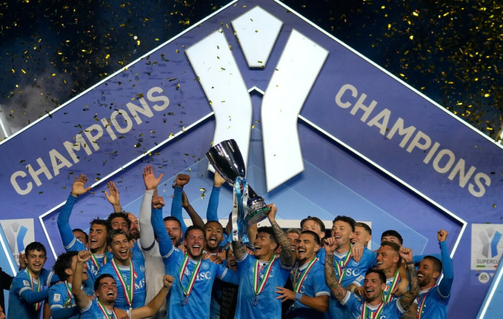 Ο Κόντε οδηγεί τη Νάπολι σε θρίαμβο σε 43 ημέρες