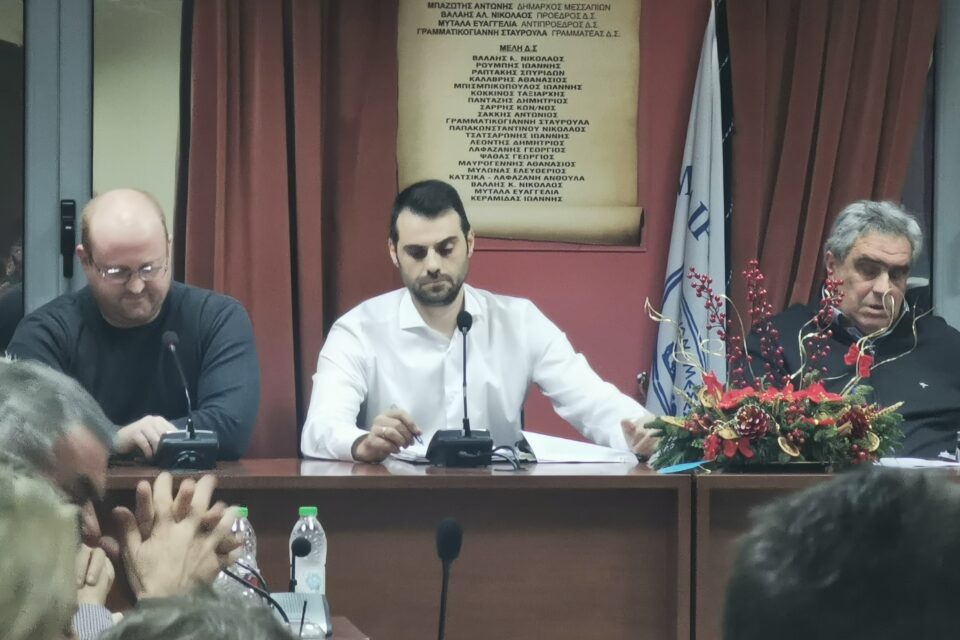 Νέος δήμαρχος Διρφύων - Μεσσαπίων ο Αντώνης Σπυρόπουλος