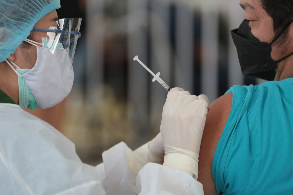 Σχεδόν οι μισοί ασθενείς με COVID-19 αναπτύσσουν μακροχρόνια συμπτώματα