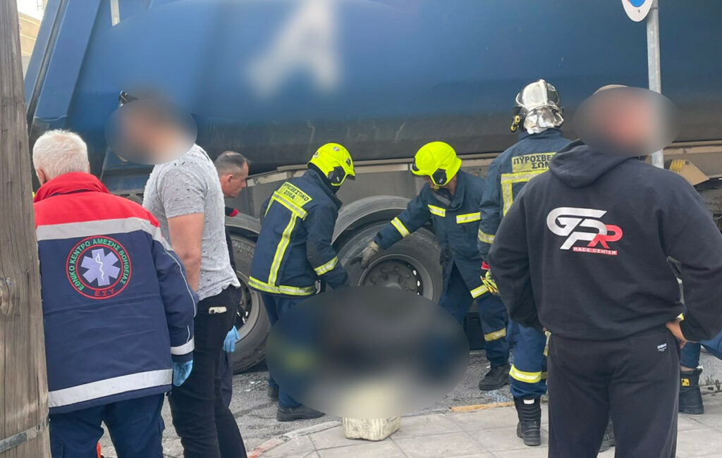 Τραγωδία στη Λάρισα: Νεκρή γυναίκα από φορτηγό