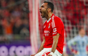 Αποθέωση Μουρίνιο για τον… Special Παυλίδη