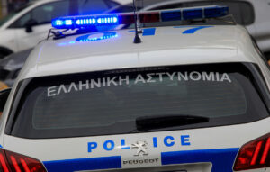Εύβοια: Μεθυσμένη οδηγός συγκρούστηκε με σταθμευμένα αυτοκίνητα