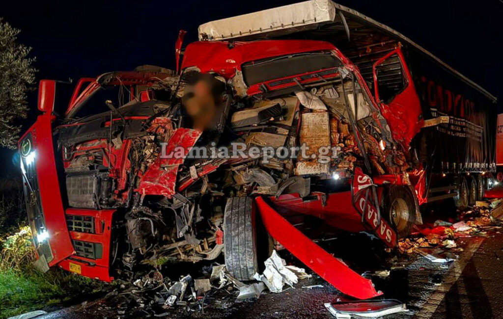 Σοβαρό τροχαίο στην παλαιά εθνική οδό Λαμίας – Αθηνών: Συγκρούστηκαν νταλίκες και ΙΧ