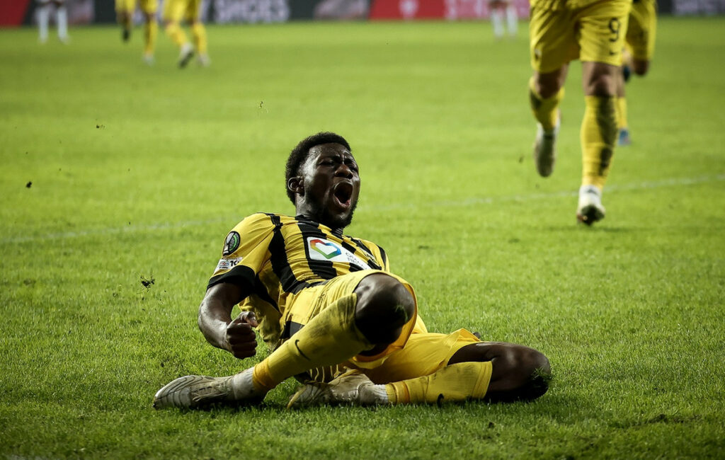 Η ΑΕΚ ανέβηκε στην 4η θέση της League Phase του Conference