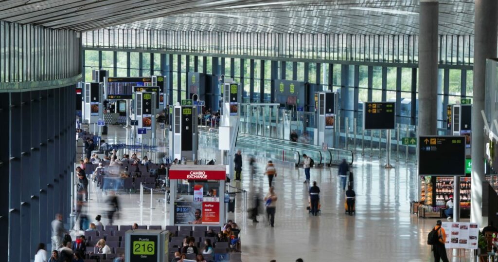 Νέο μέτρο για τους τουρίστες στις ΗΠΑ: Ιστορικό social media και προσωπικά στοιχεία