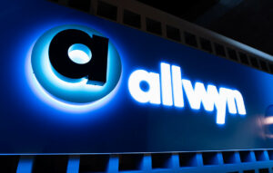 Θετική εξέλιξη για το deal Allwyn – ΟΠΑΠ: Απαλοιφή προνομιούχων μετοχών